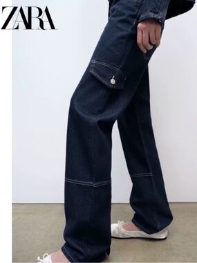 NWOT ZARA Dark Blue Mid-Rise Straight Leg Denim Jeans
